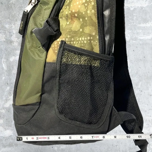 Green Camouflage Backpack Camo - Picture 9 of 16